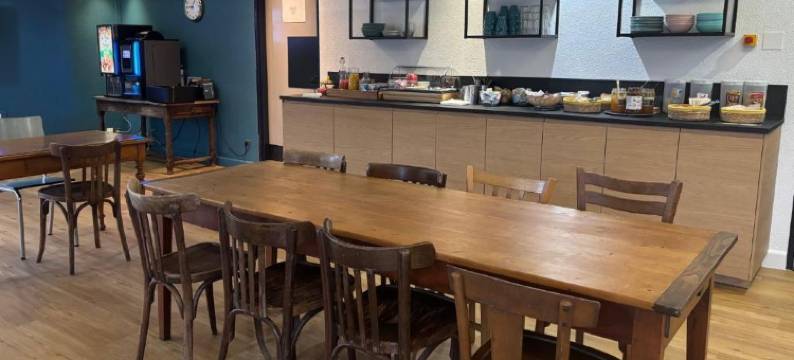 布里特酒店埃森西尔图尔南 – 尚布雷莱图尔(Brit Hotel Essentiel Tours Sud Chambray-lès-Tours)图片