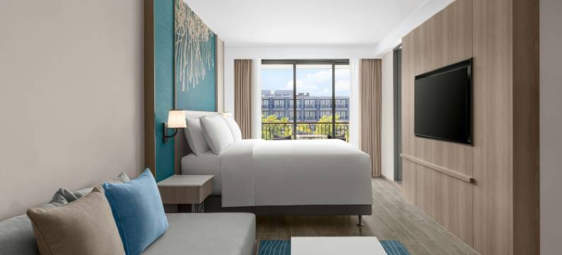 普吉岛查龙湾万怡度假酒店(Courtyard by Marriott Phuket Chalong Bay Resort)图片