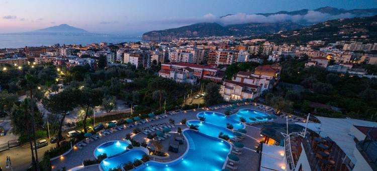 苏伦多希尔顿酒店(Hilton Sorrento Palace)图片