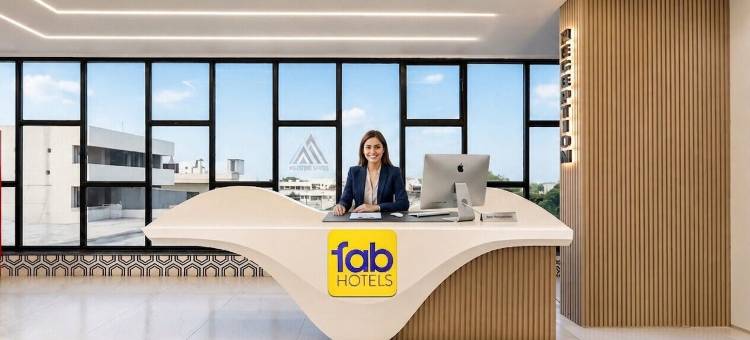 FabHotel A Square - 距离比马瓦拉姆火车站400米(FabHotel A Square - 400m from Bhimavaram Junction)图片