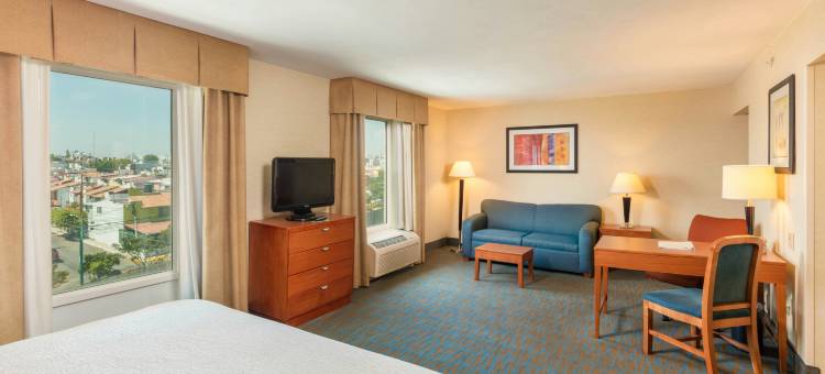 奎雷塔罗希尔顿欢朋酒店(Hampton Inn by Hilton Queretaro Tecnologico)图片