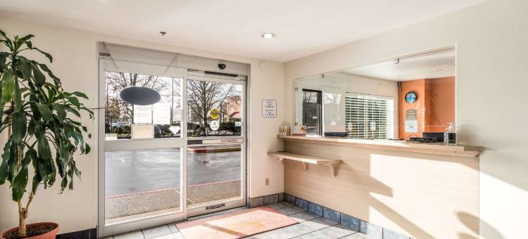 科瓦利斯生态郊外小屋 - 近大学(Econo Lodge Corvallis Near University)图片