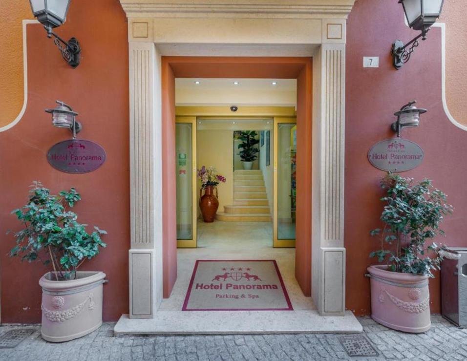 Hotel PanoramaOver view