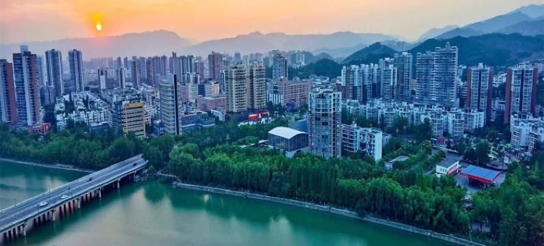 栖牛天成民宿(警校路一段分店)图片