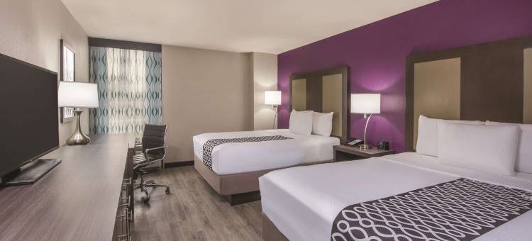 圣路易斯南费斯特斯拉昆塔温德姆套房酒店(La Quinta Inn & Suites by Wyndham Festus - St. Louis South)图片