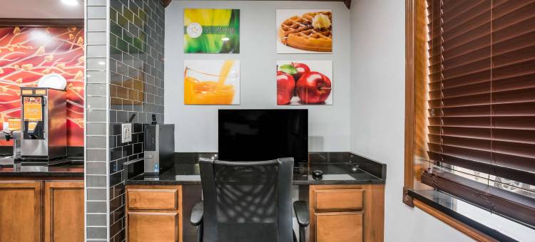 锡达拉皮兹南凯艺酒店(Quality Inn Cedar Rapids South)图片