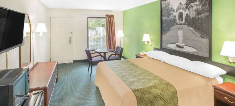 莫比尔速8酒店(Super 8 by Wyndham Mobile)图片