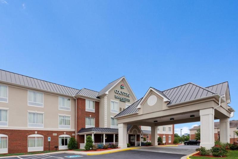 Country Inn & Suites by Radisson, Richmond West at I-64, VA Over view