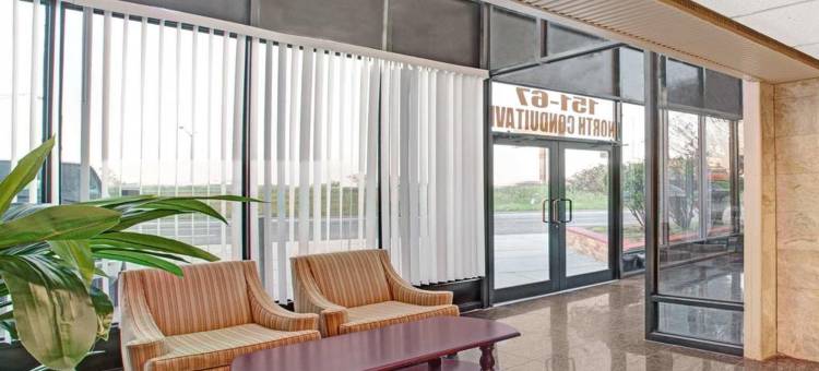 Super 8 by Wyndham Jamaica North Conduit图片