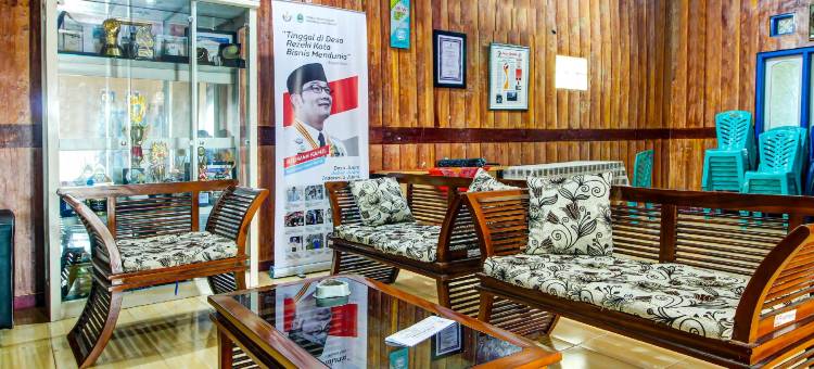 OYO HOMES 91242 Desa Wisata Cibuntu Kuningan Syariah图片