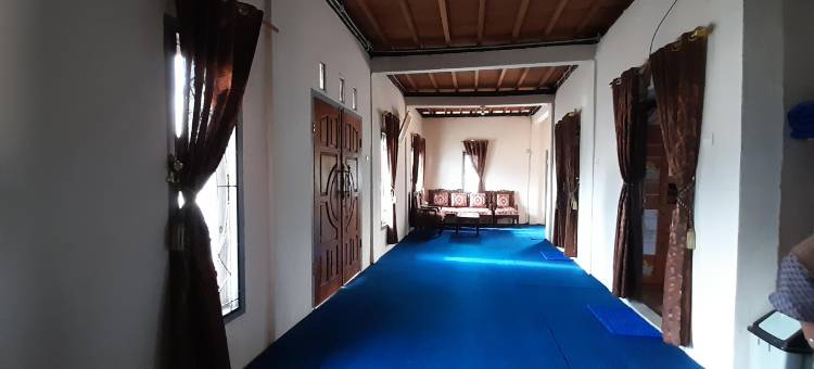 OYO民宿 91248 Banding Agung Danau Ranau村观光(OYO Homes 91248 Desa Wisata Banding Agung Danau Ranau)图片