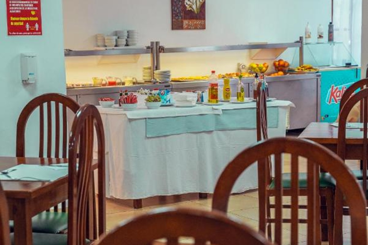 Hotel TropicalOver view