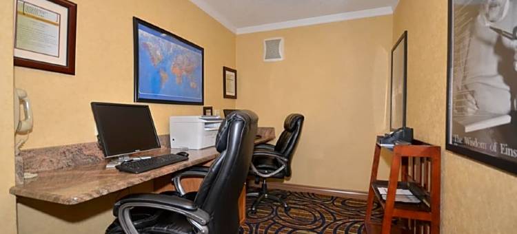 圣达菲温德姆华美达酒店(Ramada by Wyndham Santa Fe)图片