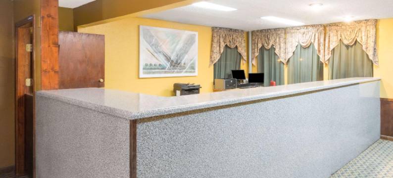 伯锡尔城-什里夫波特地区速8酒店(Super 8 by Wyndham Bossier City/Shreveport Area)图片