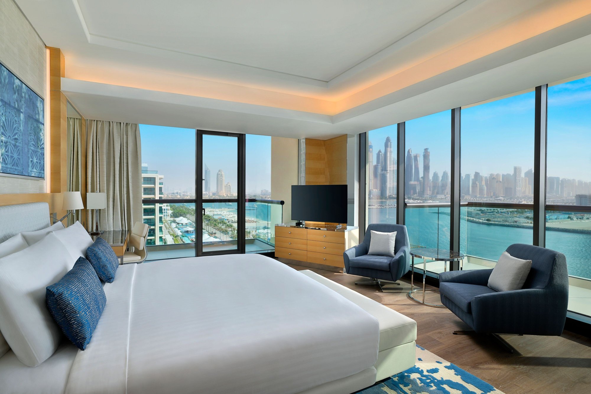 Marriott Resort Palm Jumeirah, Dubai Over view