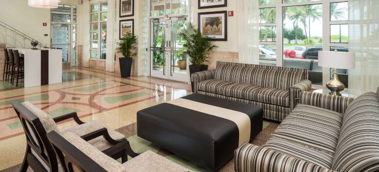 希尔顿南滩大俱乐部酒店(Hilton Grand Vacations at McAlpin-Ocean Plaza)图片