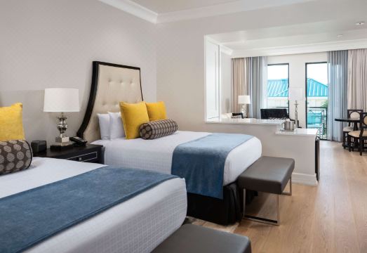 Inn on Fifth Hotel Overview