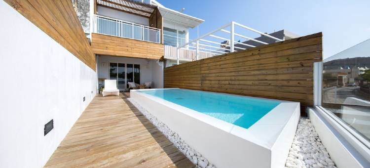 垦丁后面有湾图片