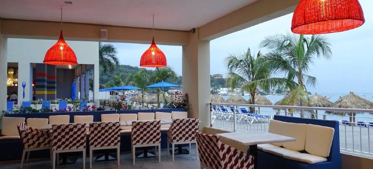 迪卡梅隆码头酒店华美达全包度假村(Decameron La Marina Guayabitos, Ramada All Inclusive Resort)图片