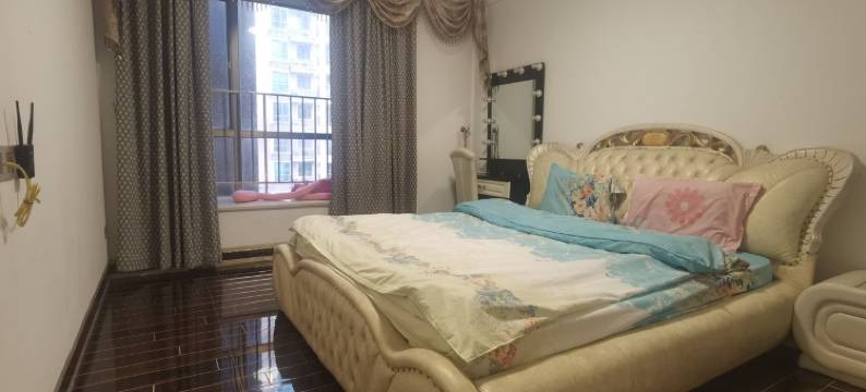 淡水温馨江景大三房公寓(府东北街1号分店)图片