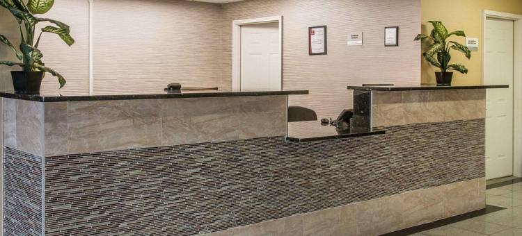 卡拉马祖凯隆酒店(Clarion Inn I-94 Near Expo Center)图片