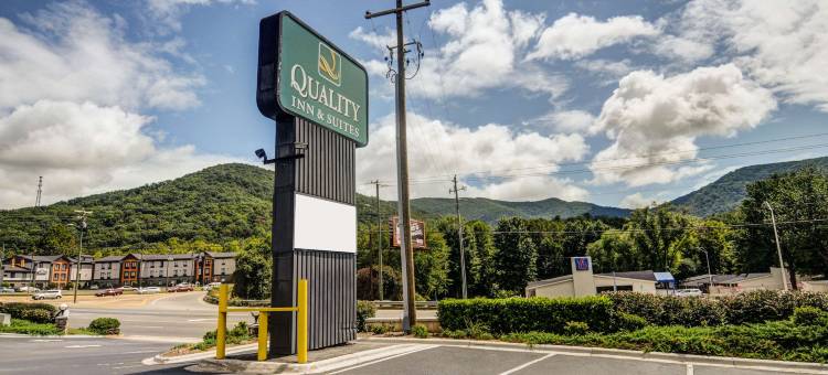 比尔特莫尔东凯艺套房酒店(Quality Inn & Suites Biltmore East)图片