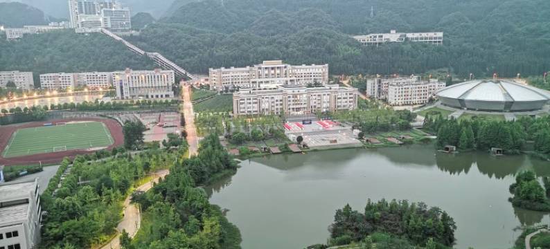 周春梅公寓(明湖路1号分店)图片