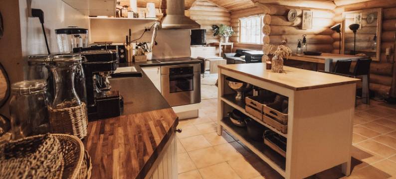 Fjordhygge, Cozy Log Retreat Near Sea & Forest - Sauna & Outdoor Living图片