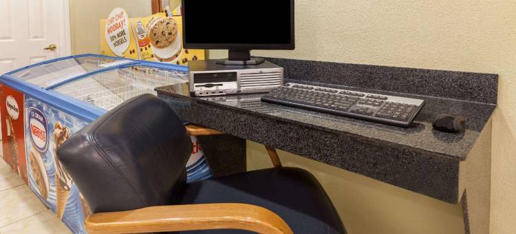 休斯顿东戴斯酒店(Days Inn by Wyndham Houston East)图片