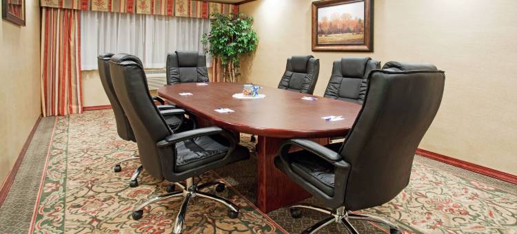 智选假日套房酒店法明顿(布卢姆菲尔德)(Holiday Inn Express & Suites Farmington (Bloomfield))图片