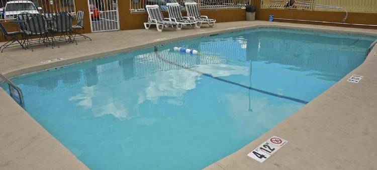 圣达菲广场城市商业区6号汽车旅馆(Motel 6 Santa Fe, NM - Downtown)图片