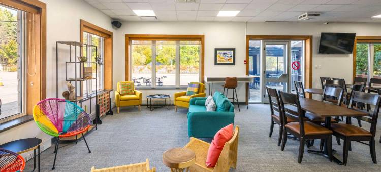 拉马巴耶凯隆波因特酒店(Clarion Pointe la Malbaie)图片