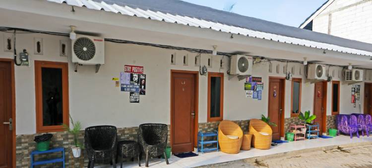 阿提克民宿伊斯兰教米特拉红门(Atiq Homestay Syariah Mitra RedDoorz)图片