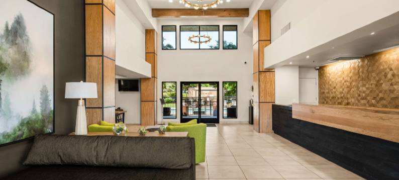 雷丁牛津套房酒店(Oxford Suites Redding)图片