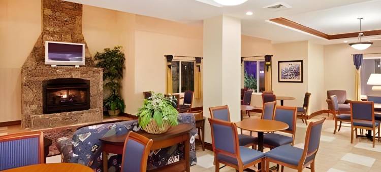 智选假日套房酒店切罗基/娱乐场(Holiday Inn Express Hotel & Suites Cherokee-Casino)图片