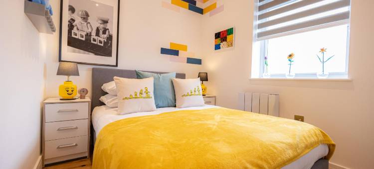 Deluxe & Chic 1 & 2 Bed Apts near Heathrow, Legoland, & Windsor Slough by Belvilla图片