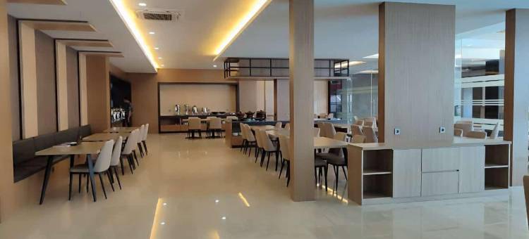 卡哈亚大酒店(Grand Cahaya Hotel Pangandaran)图片