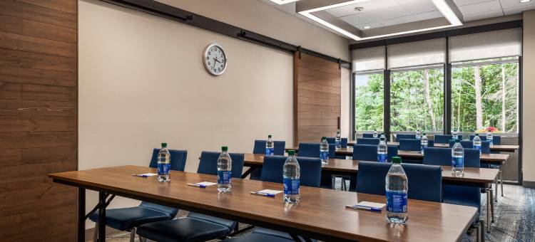 Holiday Inn Express & Suites Rhinelander图片