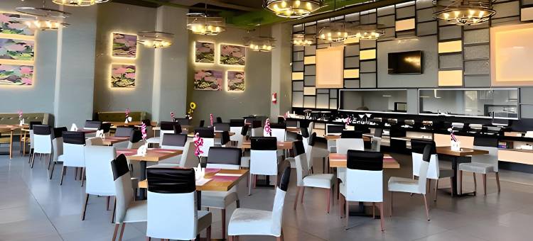 瓦派雷根塔中心哈尔沙酒店(Regenta Central Harsha Vapi)图片