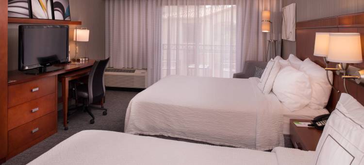 橡城文图拉县万怡酒店(Courtyard Thousand Oaks Ventura County)图片