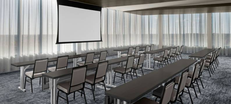 AC Hotel 圣路易斯克莱顿(AC Hotel St. Louis Clayton)图片