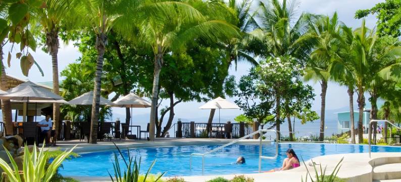 卡玛彦海滩酒店(Camayan Beach Resort)图片