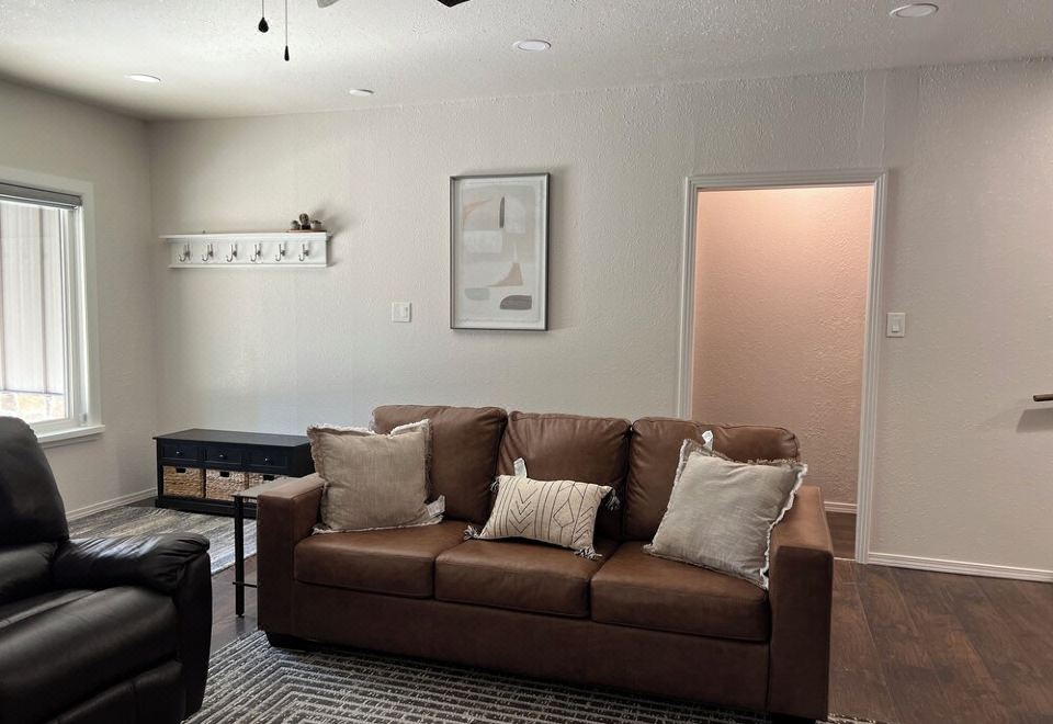 Spacious 3-bedroom house conveniently located in RuidosoHotel Overview