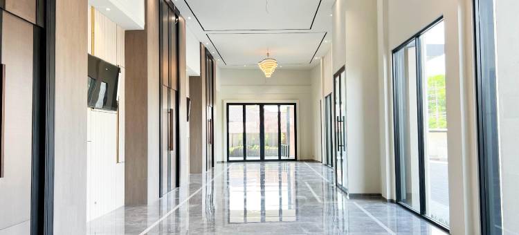 新苏里亚酒店(New Surya Hotel)图片