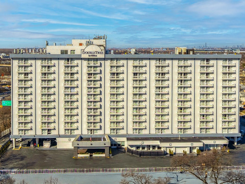 纽约肯尼迪机场希尔顿逸林酒店