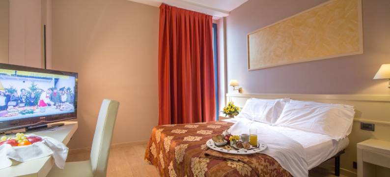 欧罗酒店(Euro Hotel)图片