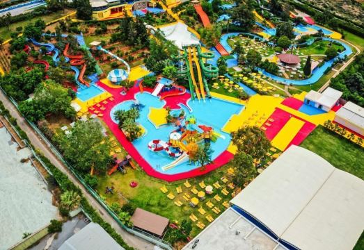 Deos Luxury Suites Hotel Overview