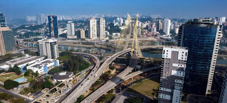 由菲尼克斯酒店经营的黄金塔快捷酒店，联合国大道(Golden Tower Express Nações Unidas by Fênix Hotéis)图片