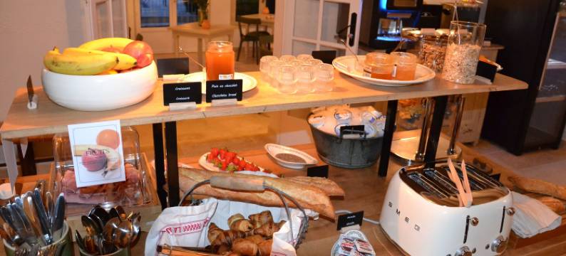 拉加里格酒店(Hotel La Garrigue & Pool)图片