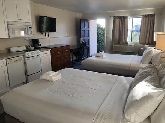 月光海滩汽车旅馆